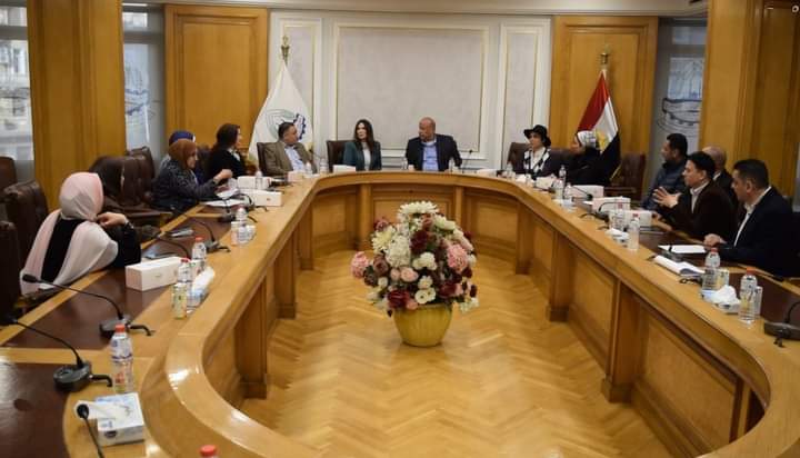 بحضور أيمن العشري..لجنة سيدات الأعمال بغرفة القاهرة تستعد للمشاركة في 