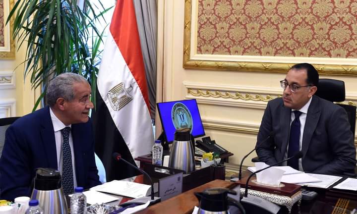 مدبولي يلتقي ووزير التموين