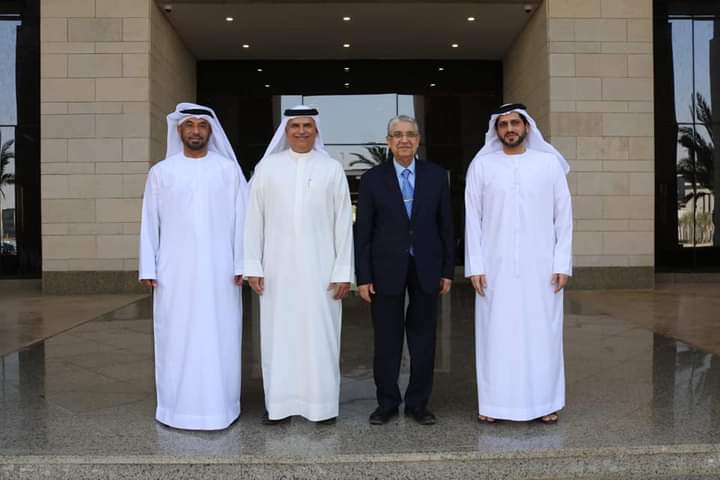 وزير الكهرباء والطاقة المتجددة يستقبل نائب سفير الامارات بالقاهرة و الرئيس التنفيذي لشركة الامارات العالمية