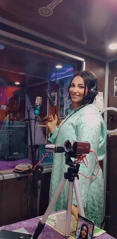 مساعد مخرج المصري سيد الجارحي يُشيد بالفنانة السوبر ستار
