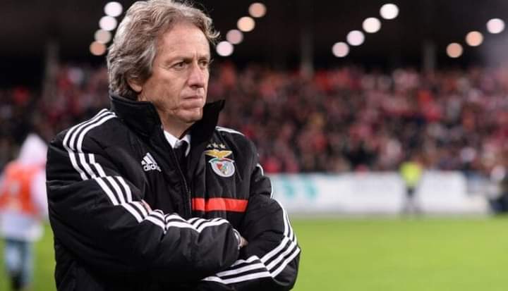البرتغالي خيسوس يتوصل إلى اتفاق لتدريب منتخب السعودية