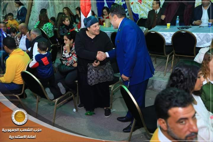 الامين لحزب الشعب الجمهوري بالإسكندرية يشارك آلاف الأقباط احتفالهم بليلة عيد الشهيد أبو سيفين
