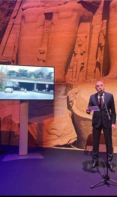 سفير مصر في باريس يشارك في حدث استقبال التابوت الخشبي للملك رمسيس بفرنسا