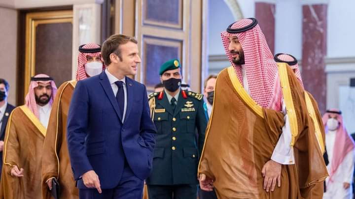 ماكرون يخاطب ولي العهد السعودي بـ