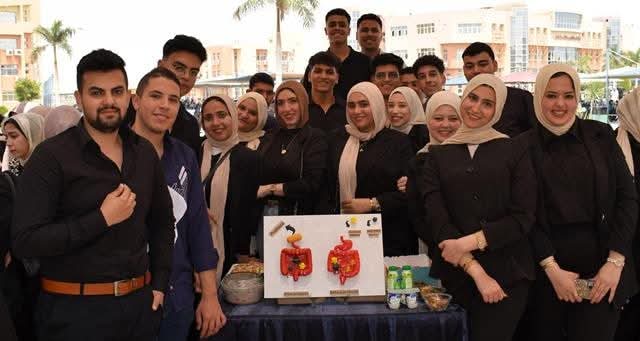 بالتعاون مع كلية طب الفم والأسنان.. صيدلة الجامعة المصرية الروسية تنظم معرض: