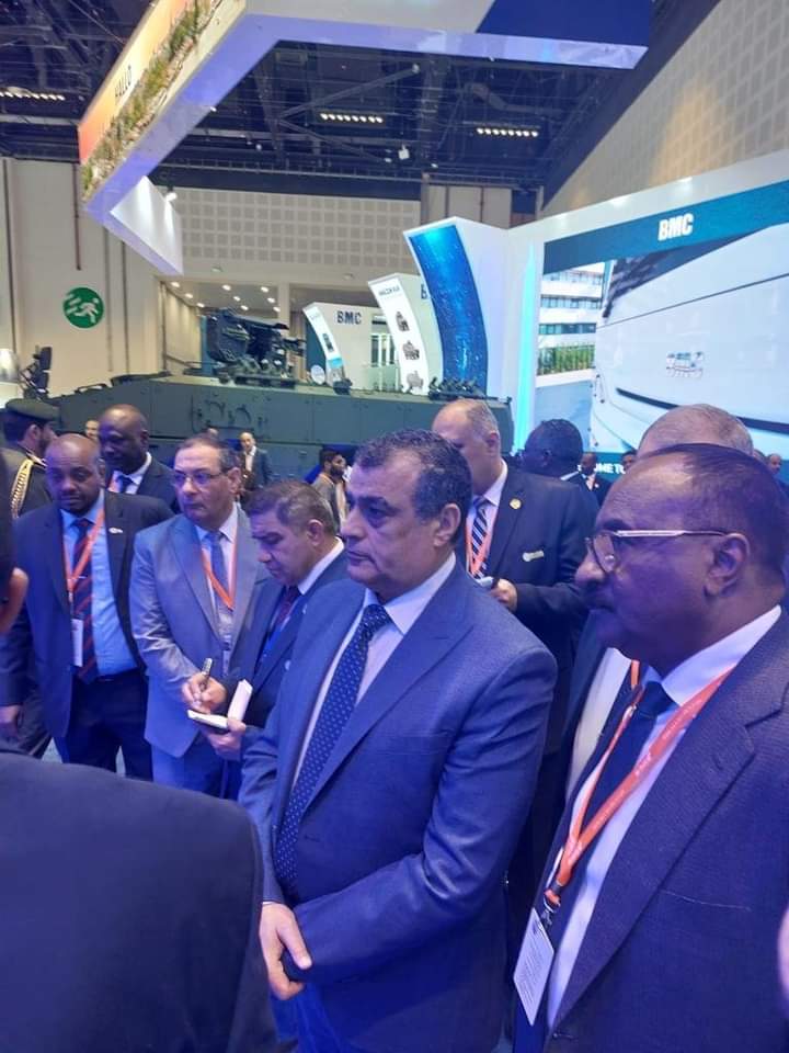 وزير للإنتاج الحربي