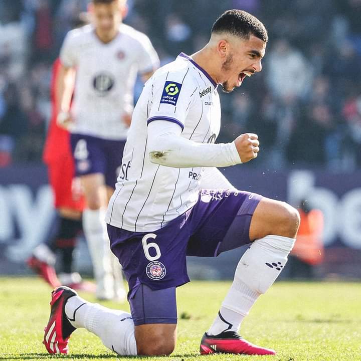 زكريا أبو حلال يقدم عاما للتاريخ مع تولوز 