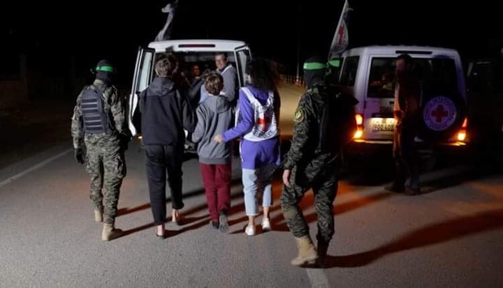 حماس ترفض طلبا إسرائيليا بالسماح للصليب الأحمر بزيارة المحتجزين