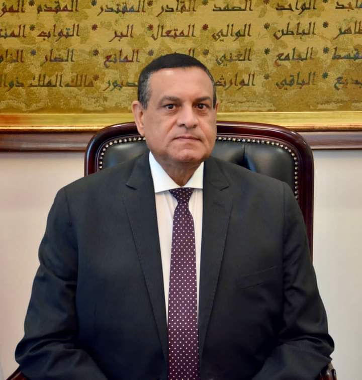أمنةيستعرض تقريراً حول جهود المحافظات للتصدى للتعديات ورفع تراكمات القمامة والمخلفات