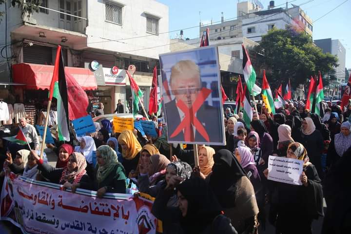 الفلسطينيون غاضبون من استخدام أمريكا للفيتو ضد قرار عربي بشأن القدس 